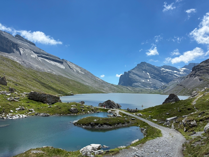 trek or hut image